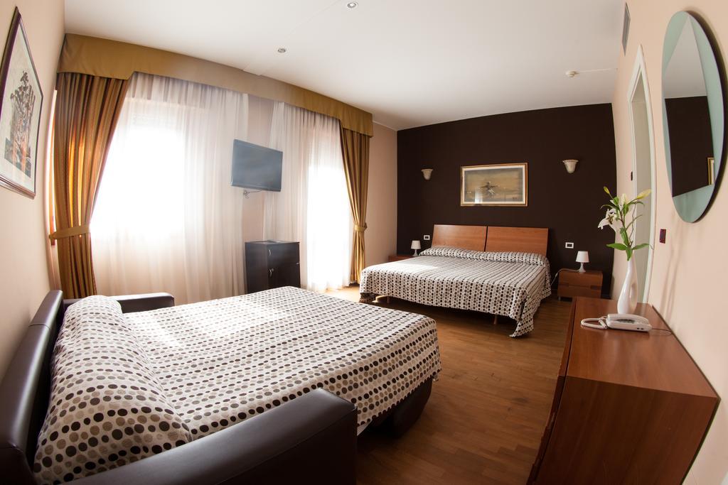 Hotel Master Albignasego Room photo